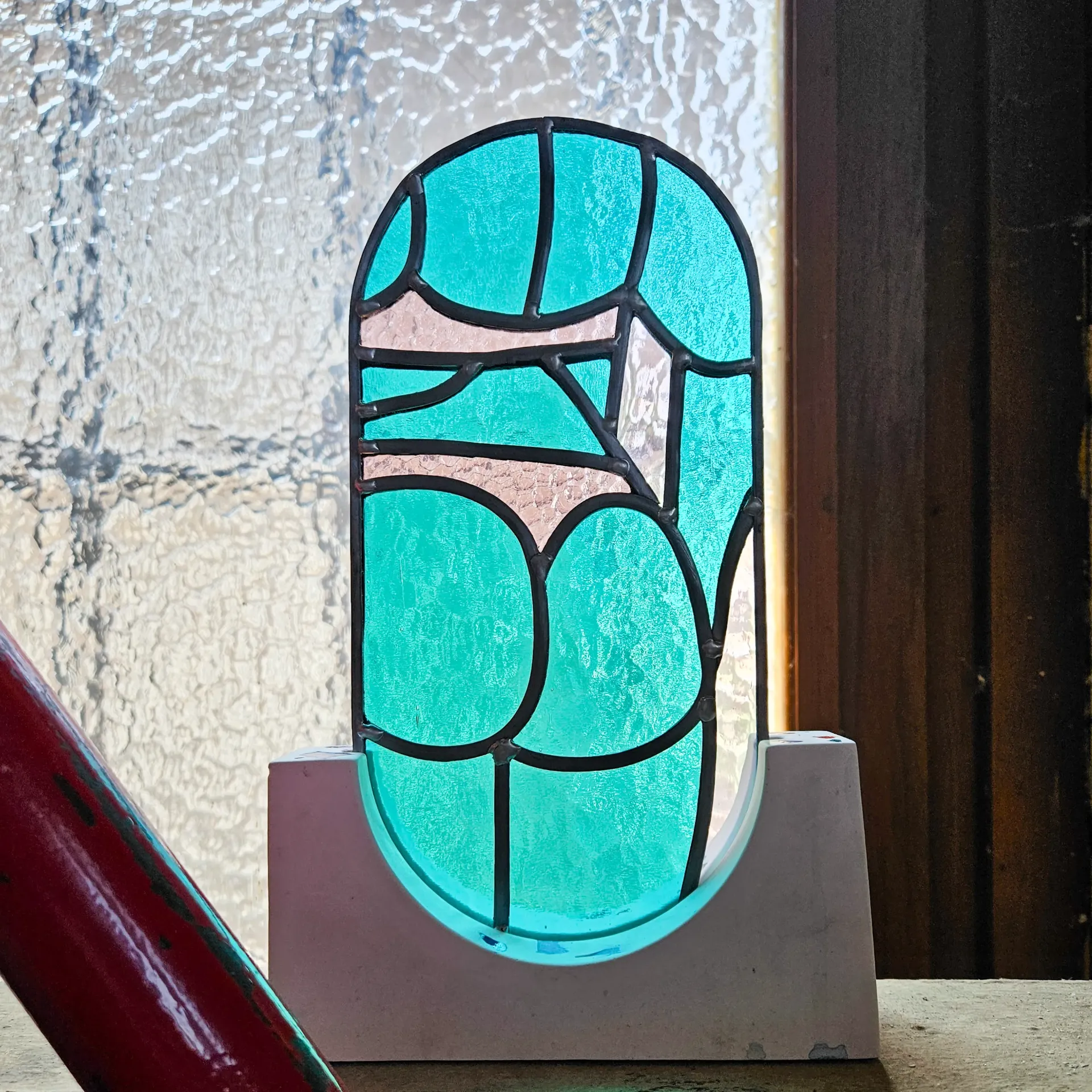 [SUNCATCHER-HER-BOOTY-GREEN] Suncatcher 'Her booty green'